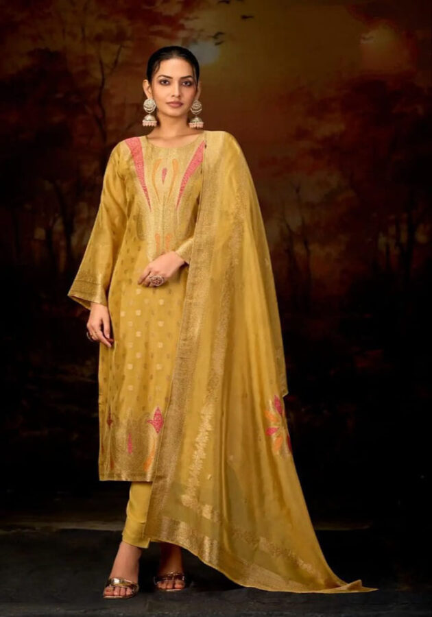 UNSTITCHED BANGLORY SILK JACQUARD SUIT WITH HANDWORK