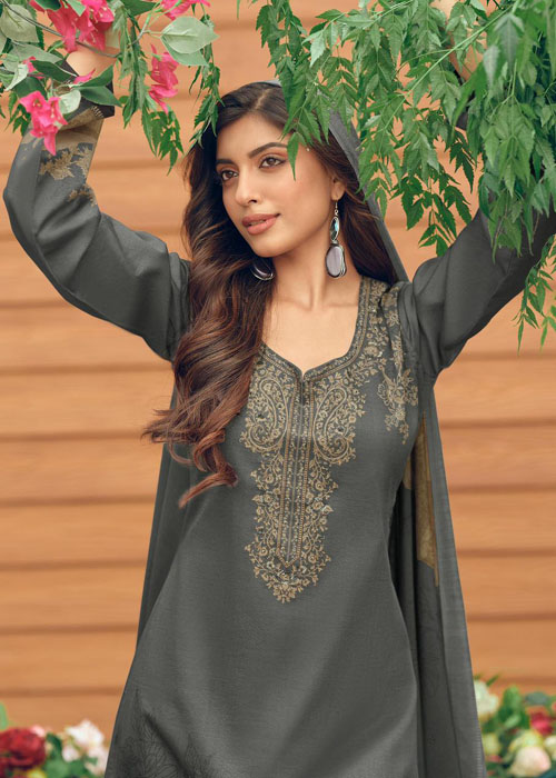 UNSTITCHED JAAM COTTON DIGITAL PRINTED SUIT WITH KHATLI WORK - Image 2