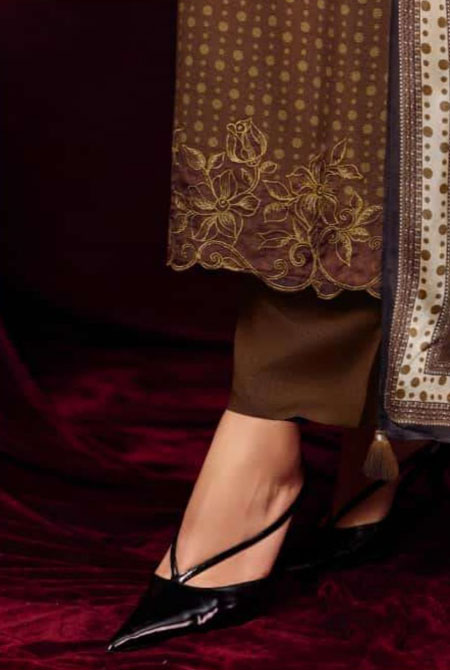 DIGITAL PRINTED FINE PASHMINA SUIT WITH EMBROIDERY - Image 3